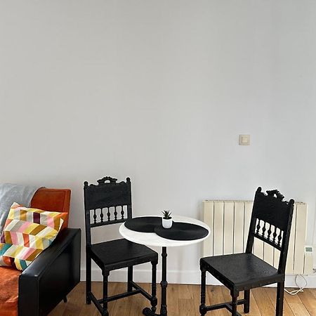 Appartement Charmant Studio Au Coeur Du 18E à Paris Extérieur photo